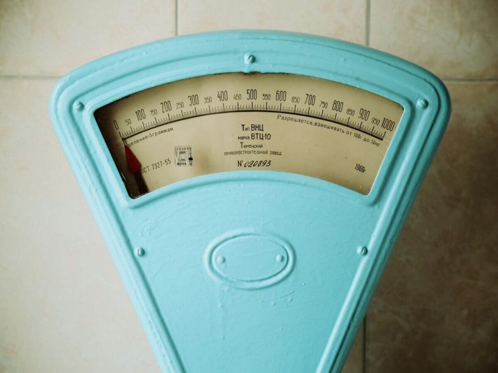 An old-fashioned scale.
